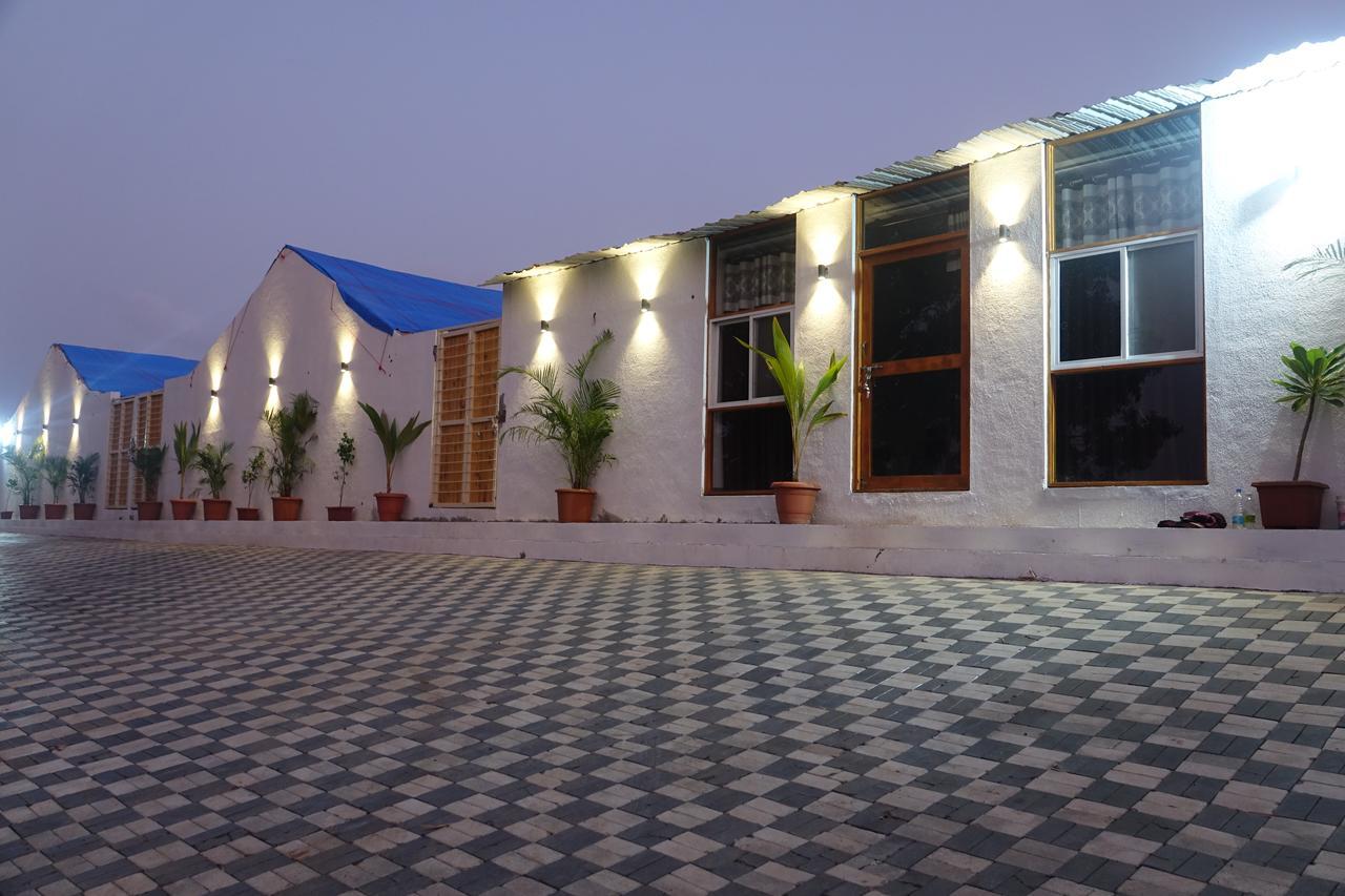 Samudra Resort Nashik Exterior foto